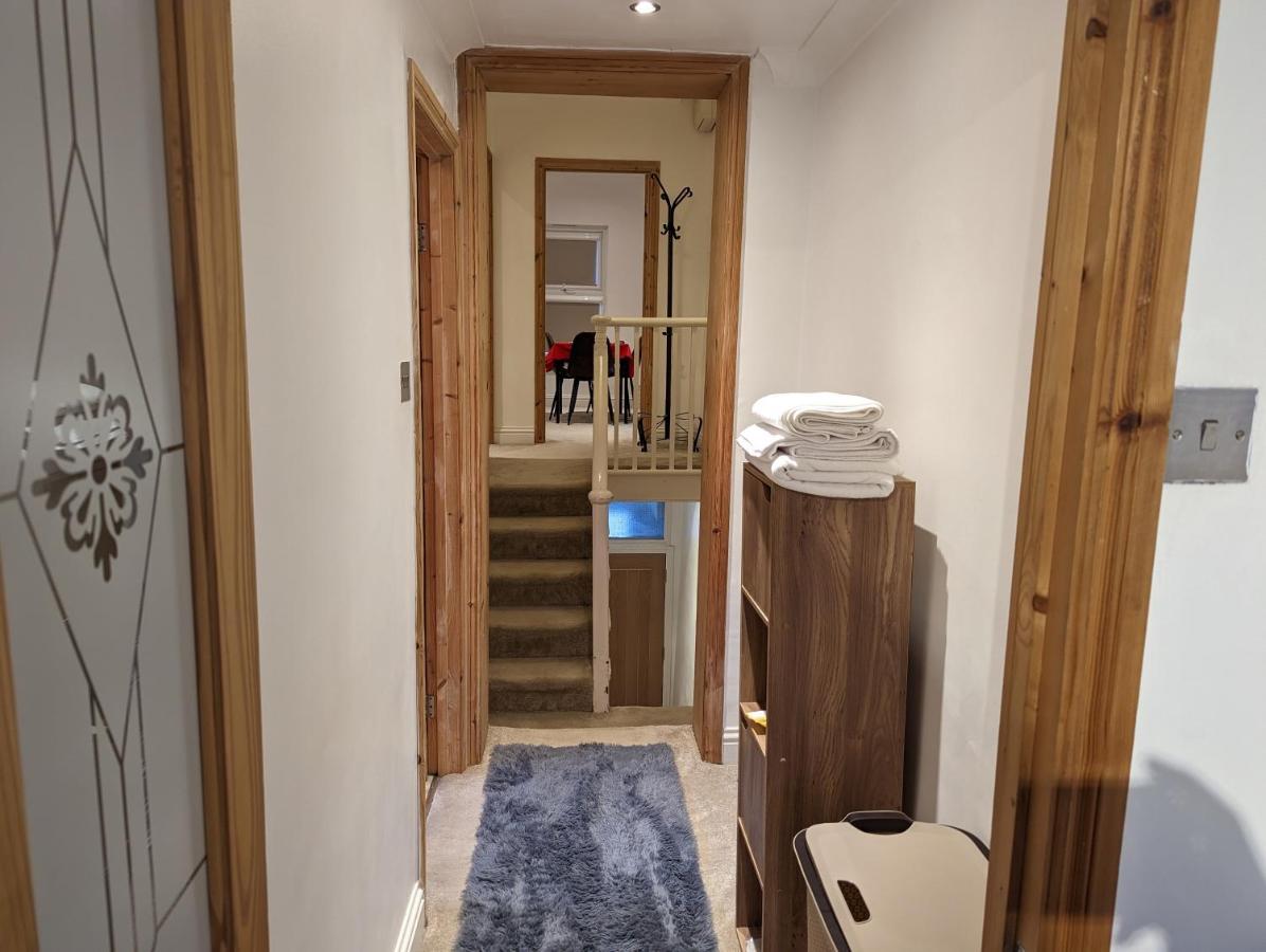 Fully-Equipped Flat In The City Of Londres Extérieur photo