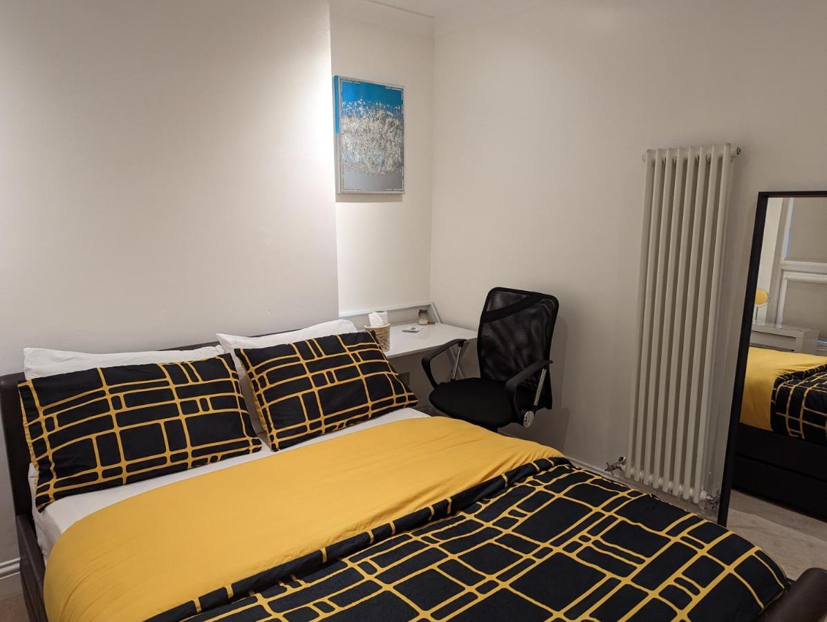 Fully-Equipped Flat In The City Of Londres Extérieur photo